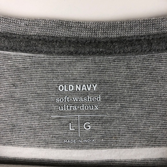 Old Navy 100% Cotton V-Neck Soft Wash Striped - Picture 8 of 9